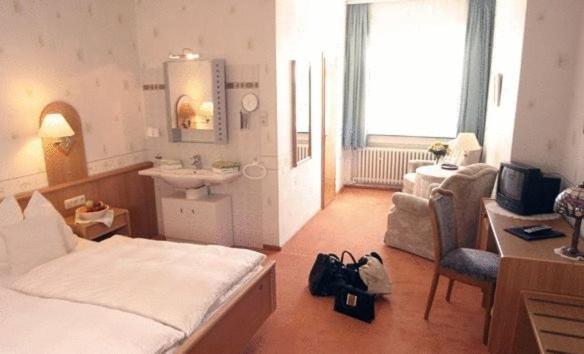 Standard Single Room image 1