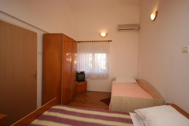 One-Bedroom Apartment with Terrace image 4