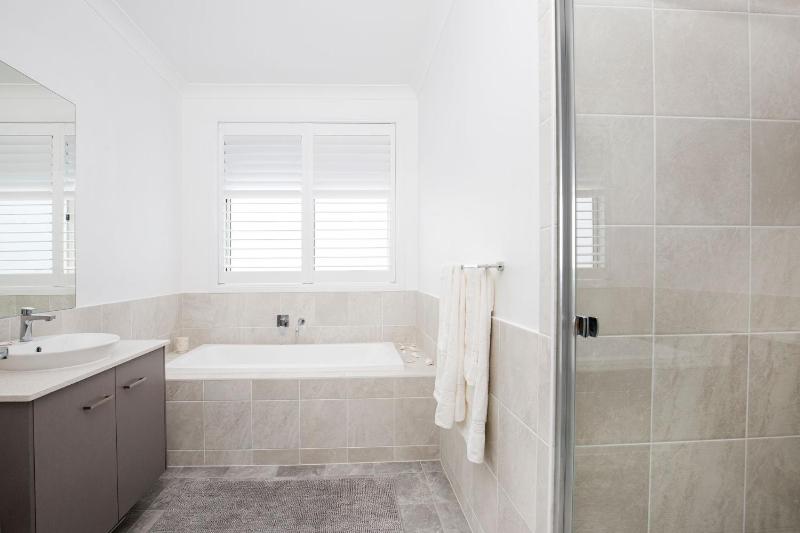 Callala Sunrise Pet Friendly 5 Mins Walk to Beach - image 13