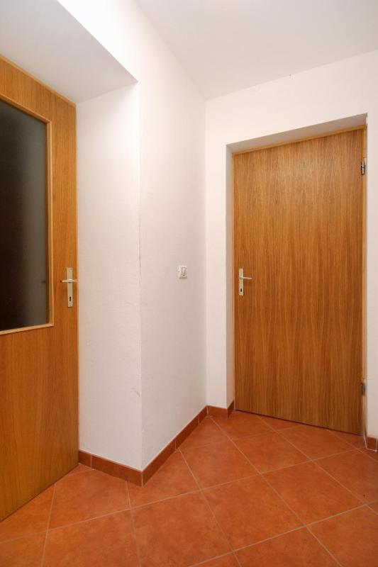 One-Bedroom Apartment with Terrace image 2