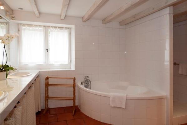 Outdoor suite image 4