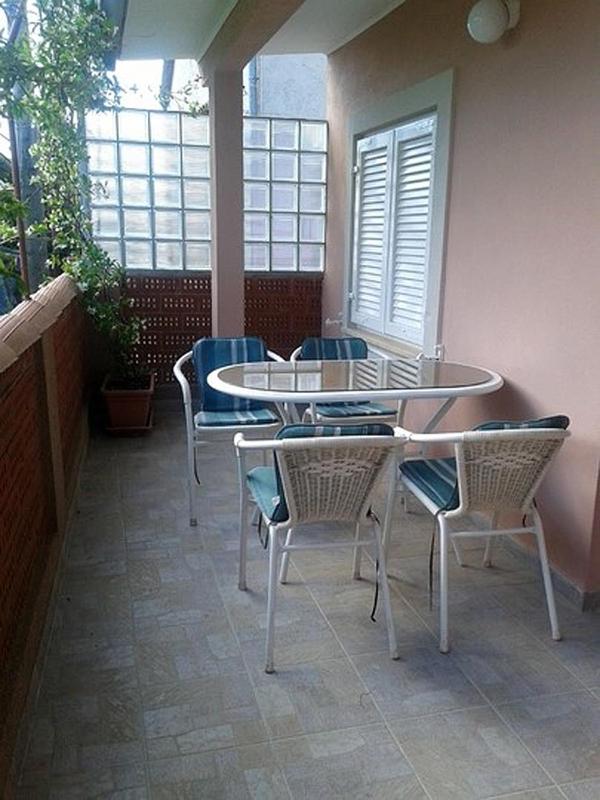 Two-Bedroom Apartment with Terrace image 2
