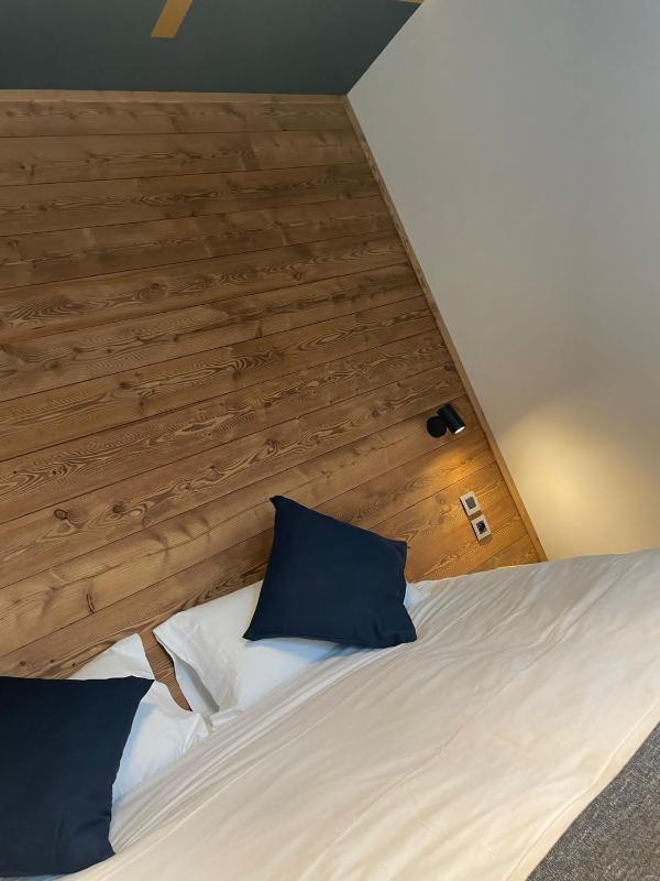 Standard Double or Twin Room image 3