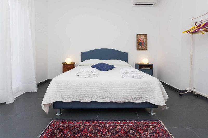 One-Bedroom Apartment with Balcony (2 Adults) image 4