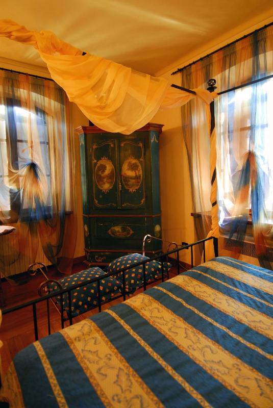 Standard Double Room image 3