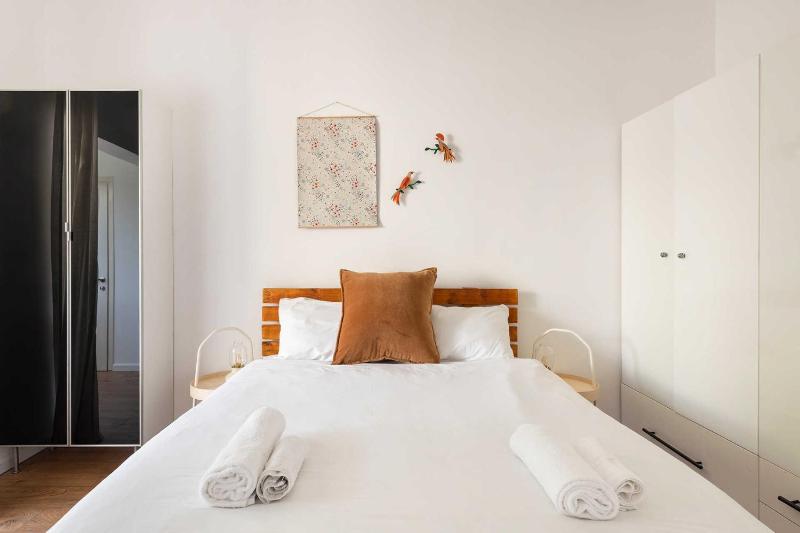 Cozy and Spacious by TLV2RENT - image 11