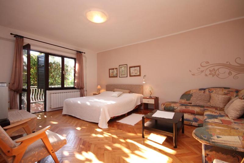 Apartments with a parking space Fazana - 7283 - image 17