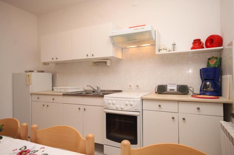 Apartments with a parking space Fazana - 7283 - image 29