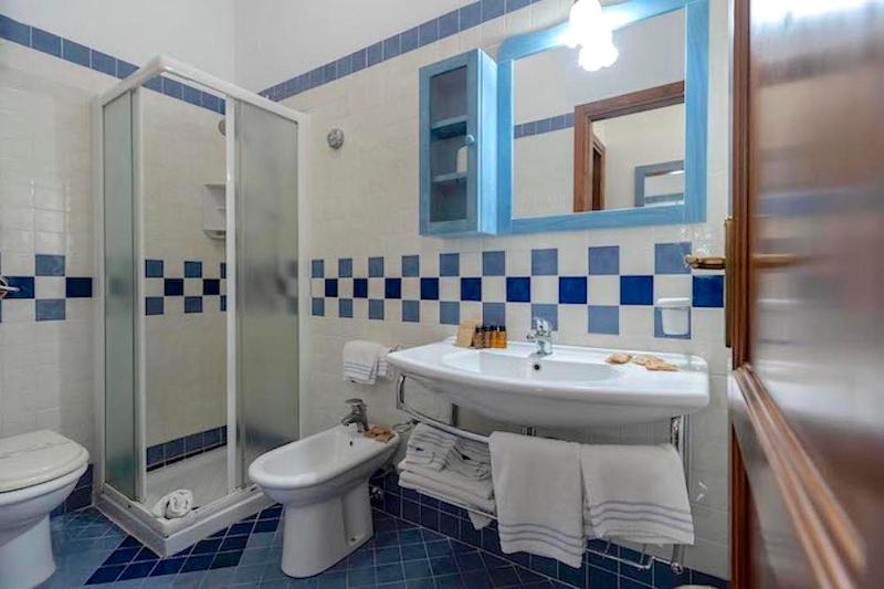 One-Bedroom Apartment image 2