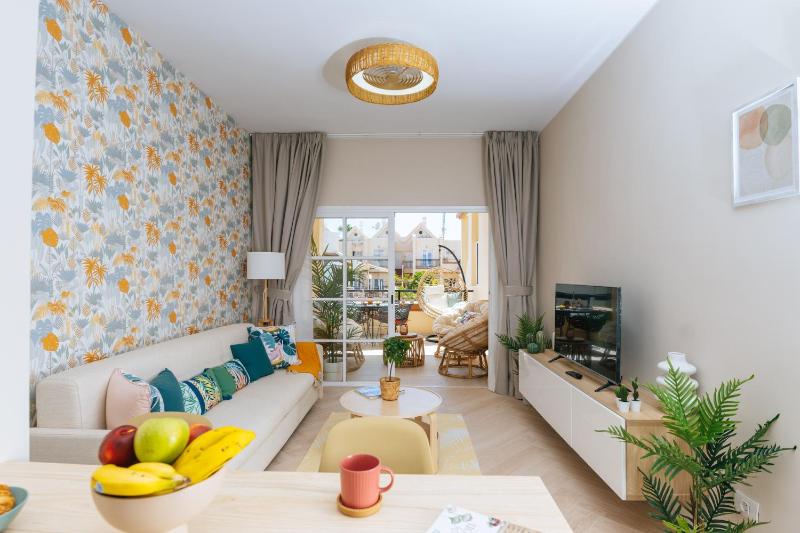 Amazing renovated pool view Apt Aircon 2 min to Fañabe Beach - image 23