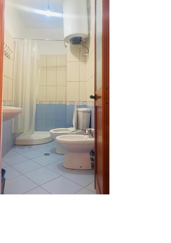 One-Bedroom Apartment image 4