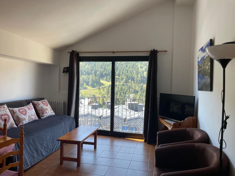 One-Bedroom Apartment image 1