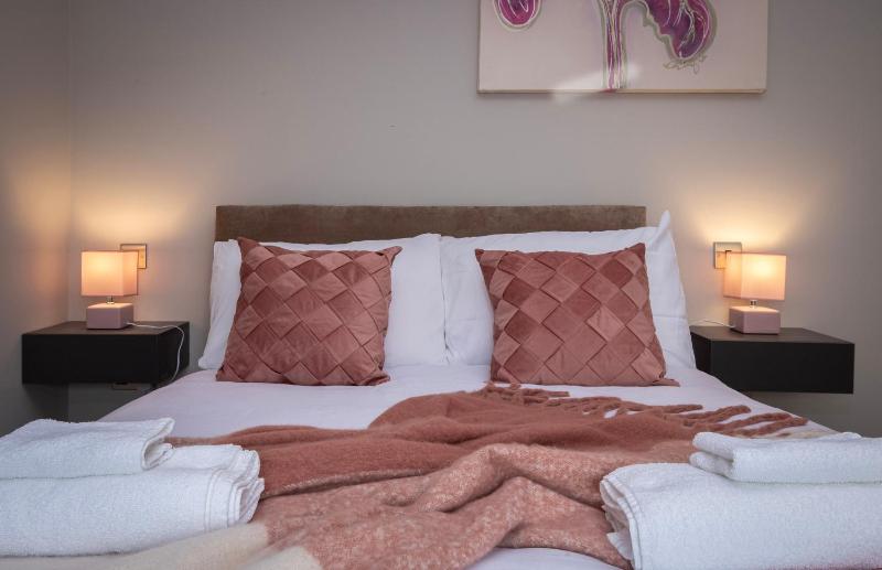 Ocean View Apartments - Mayfair - Sleeps 11 - image 9
