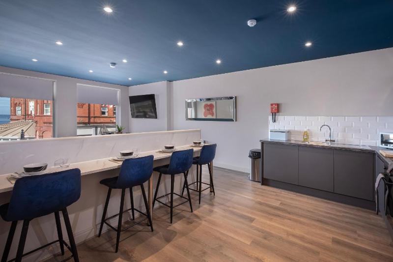 Ocean View Apartments - Mayfair - Sleeps 11 - image 12
