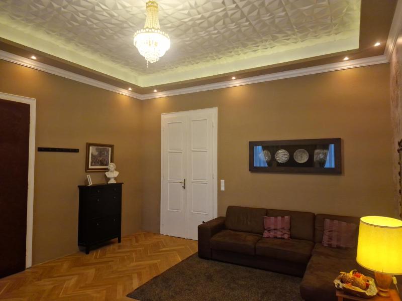 One-Bedroom Apartment with Balcony - Gonzagagasse 3, 1010 Vienna image 3