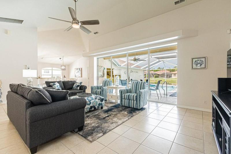 Briarwood-Tivoli Ct - image 18