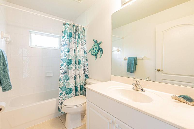 Briarwood-Tivoli Ct - image 31