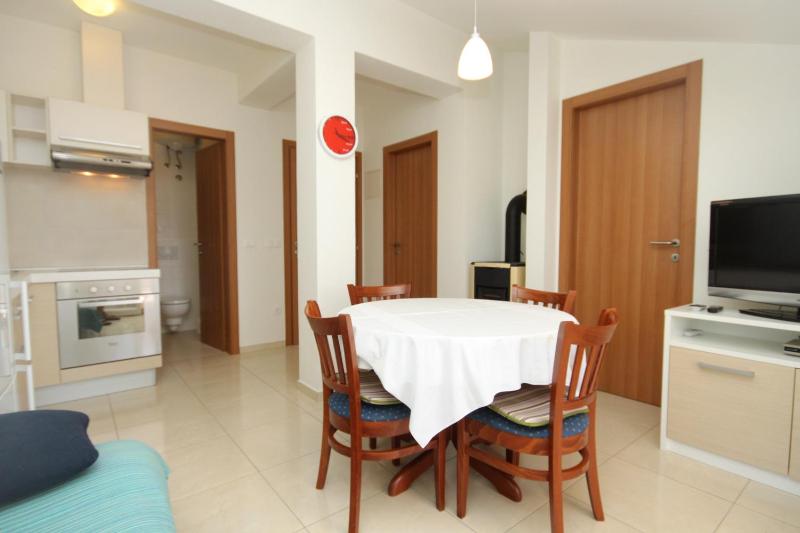 Two-Bedroom Apartment with Terrace and Sea View image 4