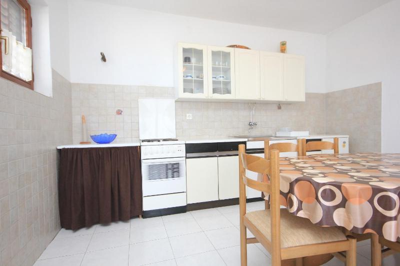 Two-Bedroom Apartment with Terrace image 4