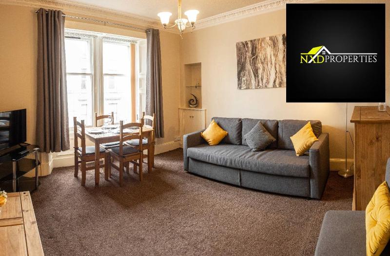 One-Bedroom Apartment image 2