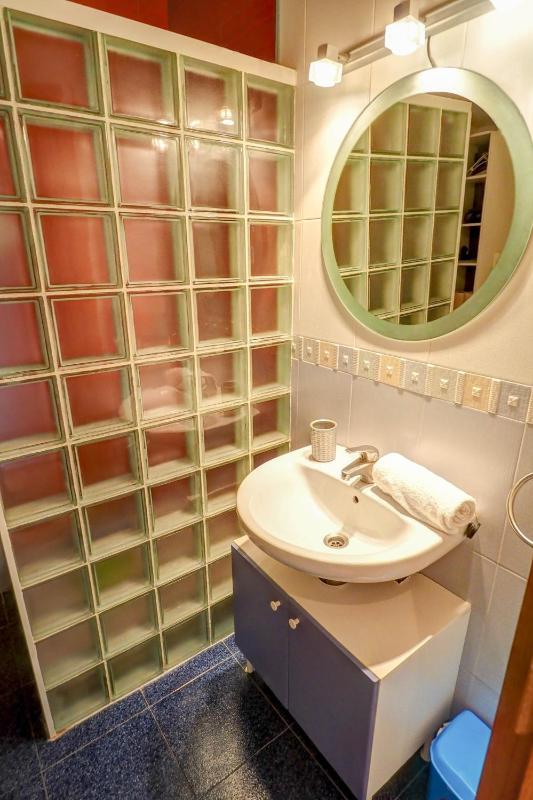 Hermione Apartment by Hello Homes Sitges - image 10