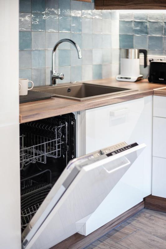 Vingriu Street Apartment by Reside Baltic - image 4