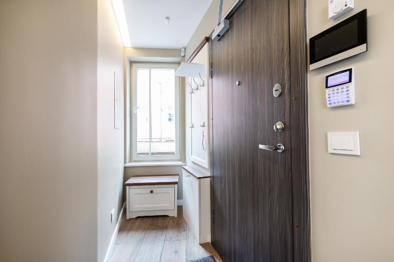 Vingriu Street Apartment by Reside Baltic - image 2