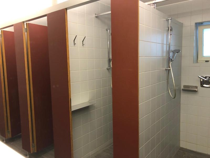 Twin Room with Shared Bathroom image 3