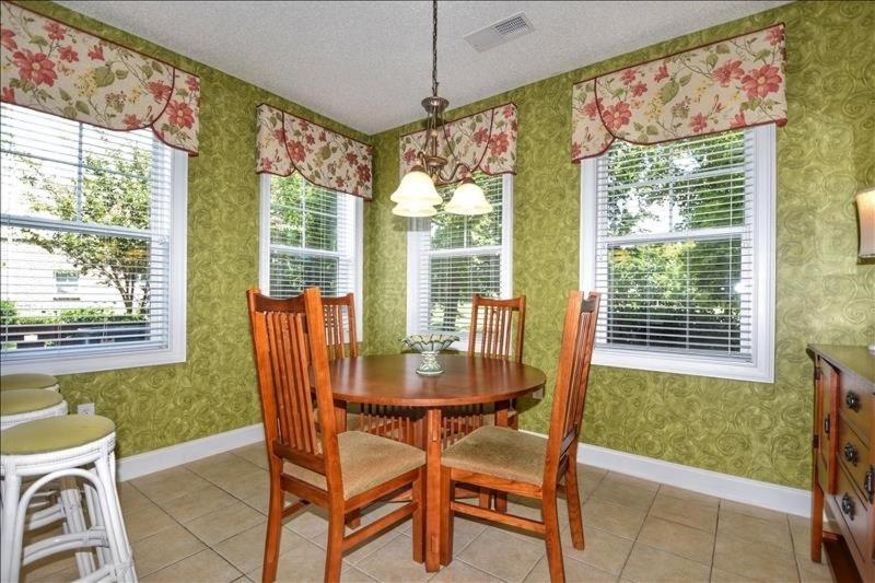 512 The Havens home - image 6