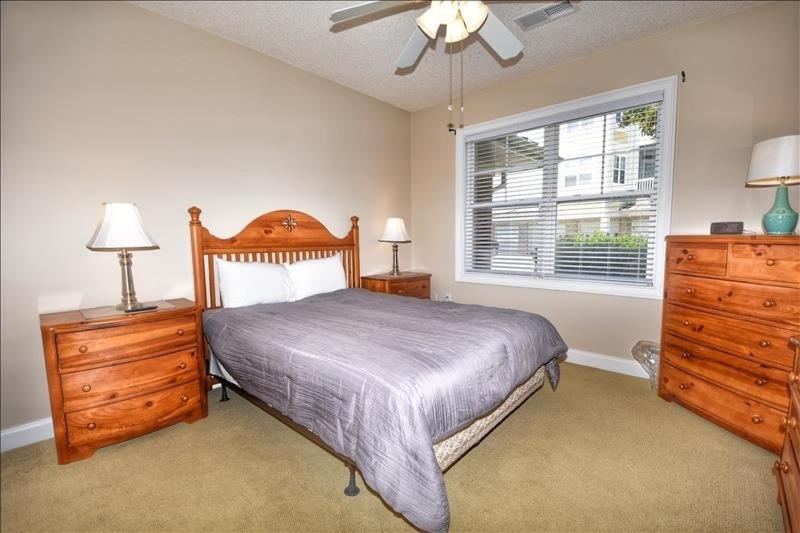 512 The Havens home - image 3