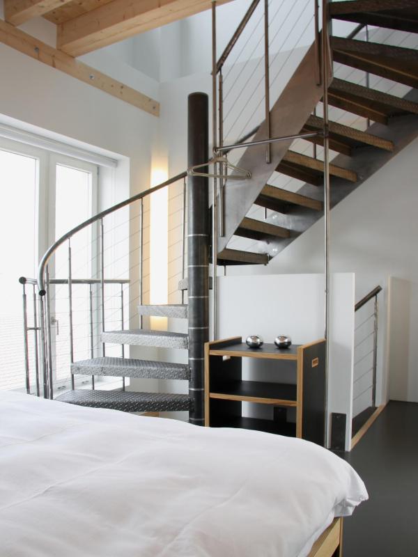 Suite with Lake View image 4