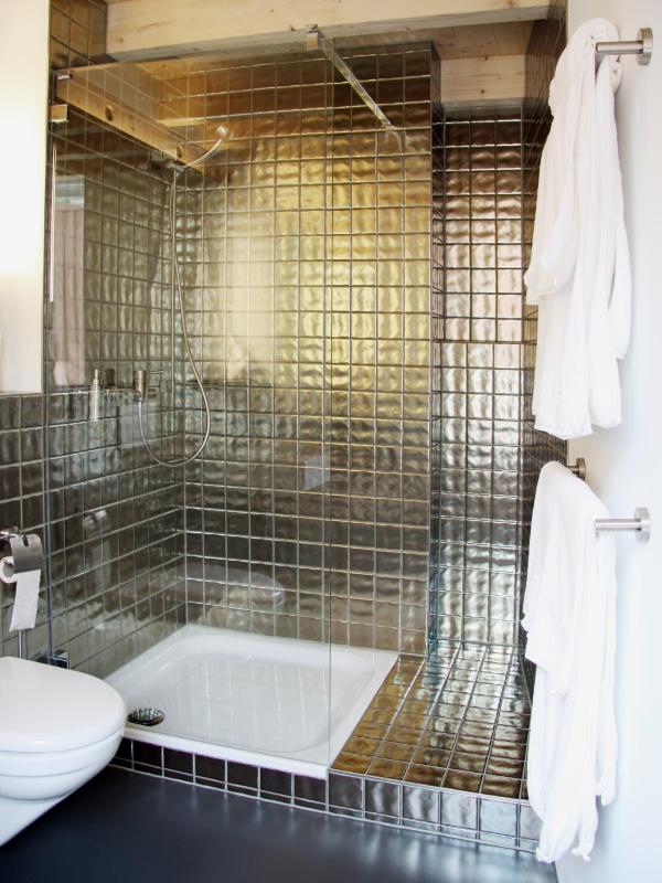 Suite with Lake View image 2