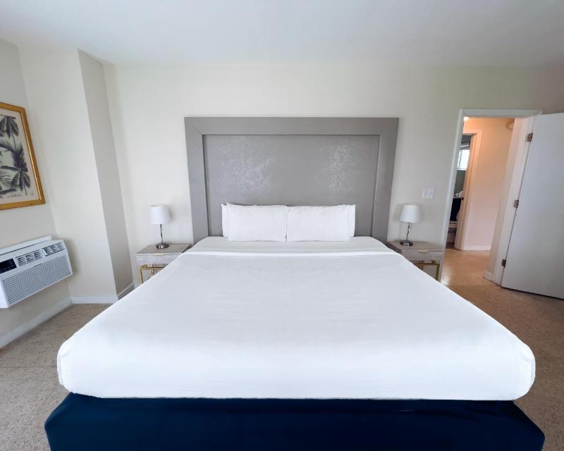 Penthouse II image 4