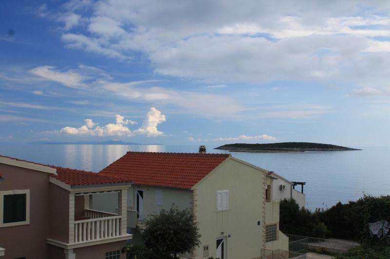 Two-Bedroom Apartment with Terrace and Sea View image 2