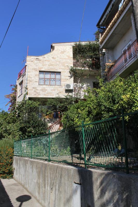 Apartments and rooms with parking space Makarska - 9128 - image 16