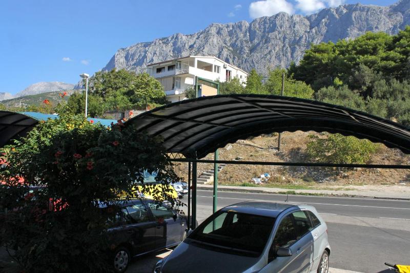 Apartments and rooms with parking space Makarska - 9128 - image 14