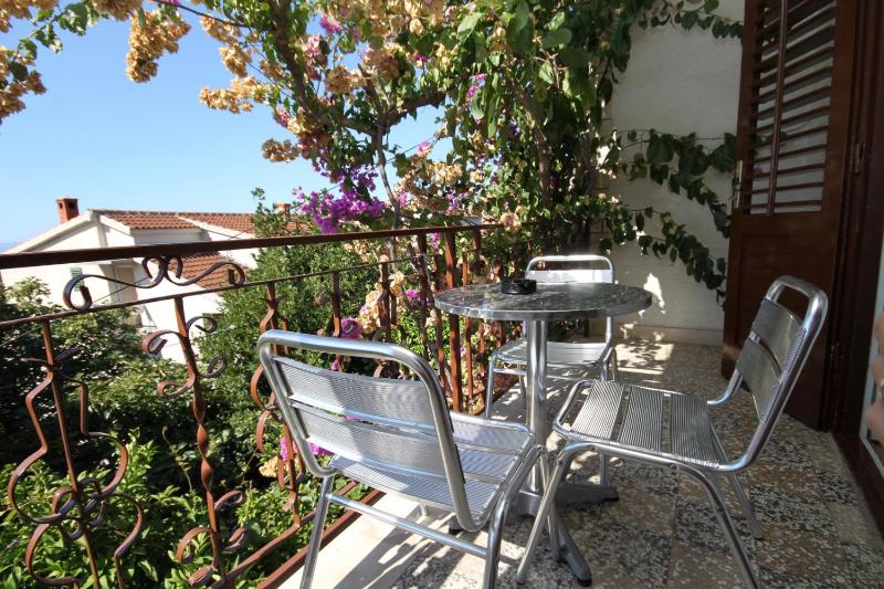 Apartments and rooms with parking space Makarska - 9128 - image 11