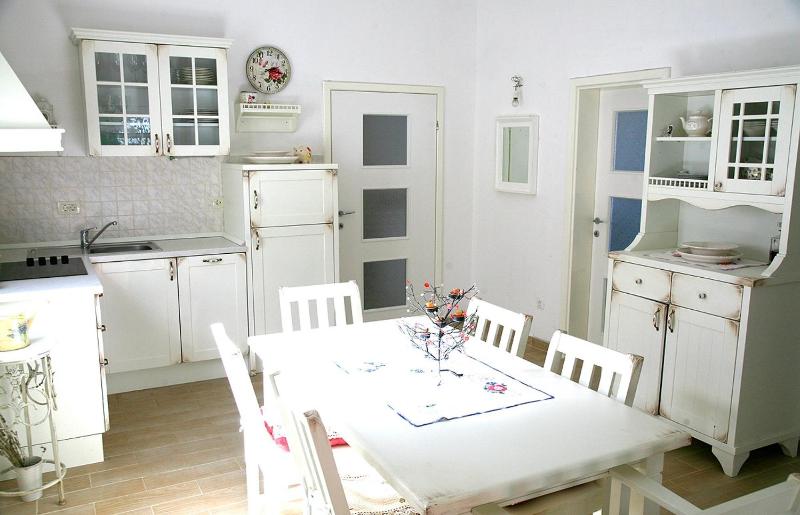 Two-Bedroom Apartment with Terrace and Sea View image 4