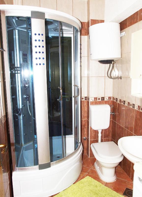Apartments with parking space Makarska - 9129 - image 34