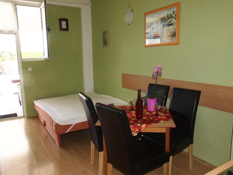 Apartments with parking space Makarska - 9129 - image 6