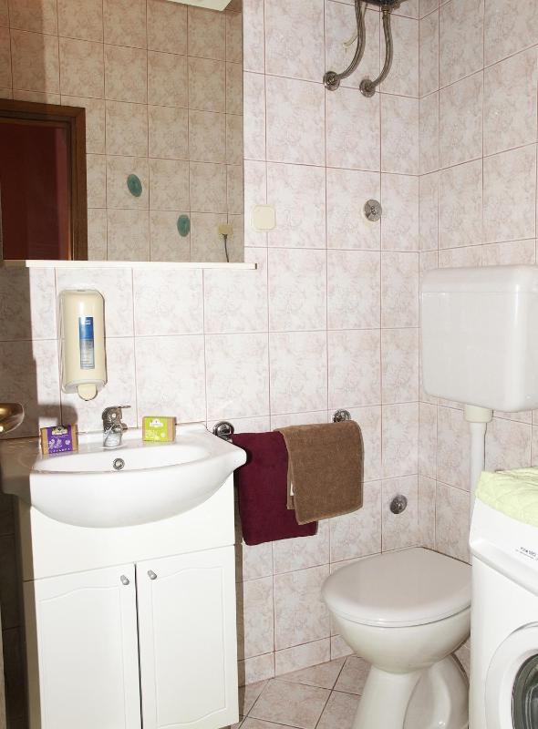 Apartments with parking space Makarska - 9129 - image 42