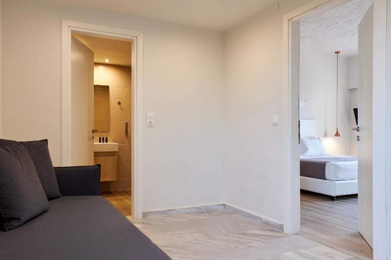 Family Suite with Balcony image 2