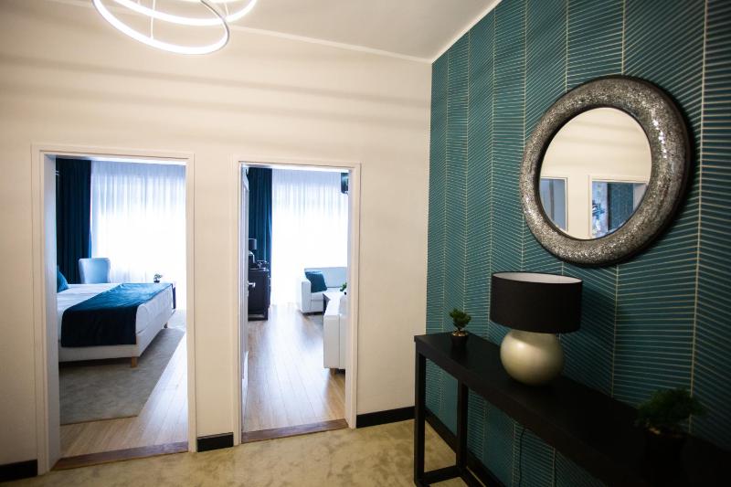 Deluxe Apartment image 2