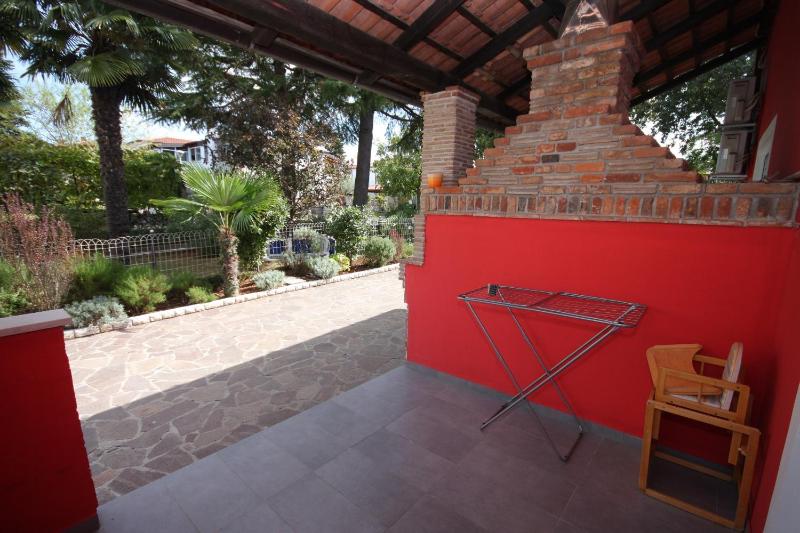 One-Bedroom Apartment with Terrace image 4