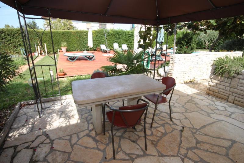 One-Bedroom Apartment with Terrace image 3