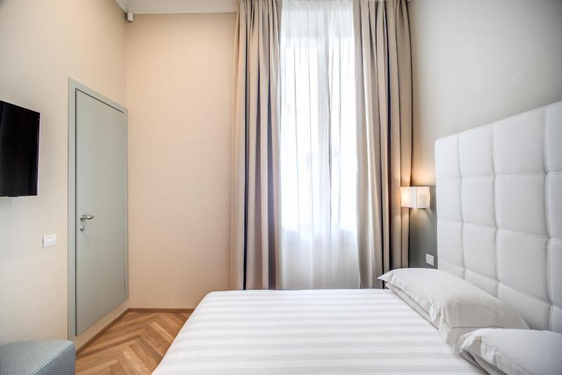 Economy Double Room image 1
