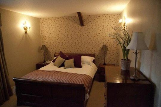 Double Room image 2