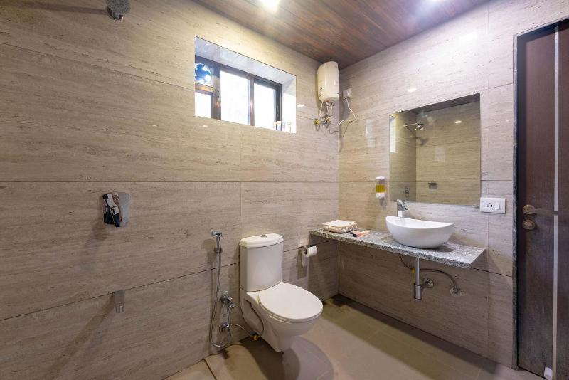 StayVista's Shades of Nature - 3BHK Villa with Private Pool & BBQ - image 3