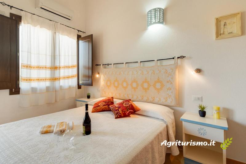 Double Room with Terrace image 1