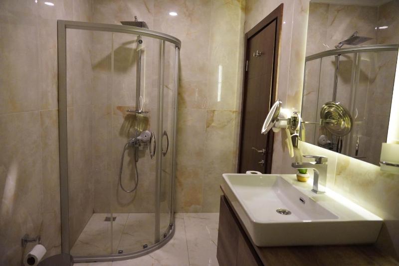 Double Room with Mountain View image 1